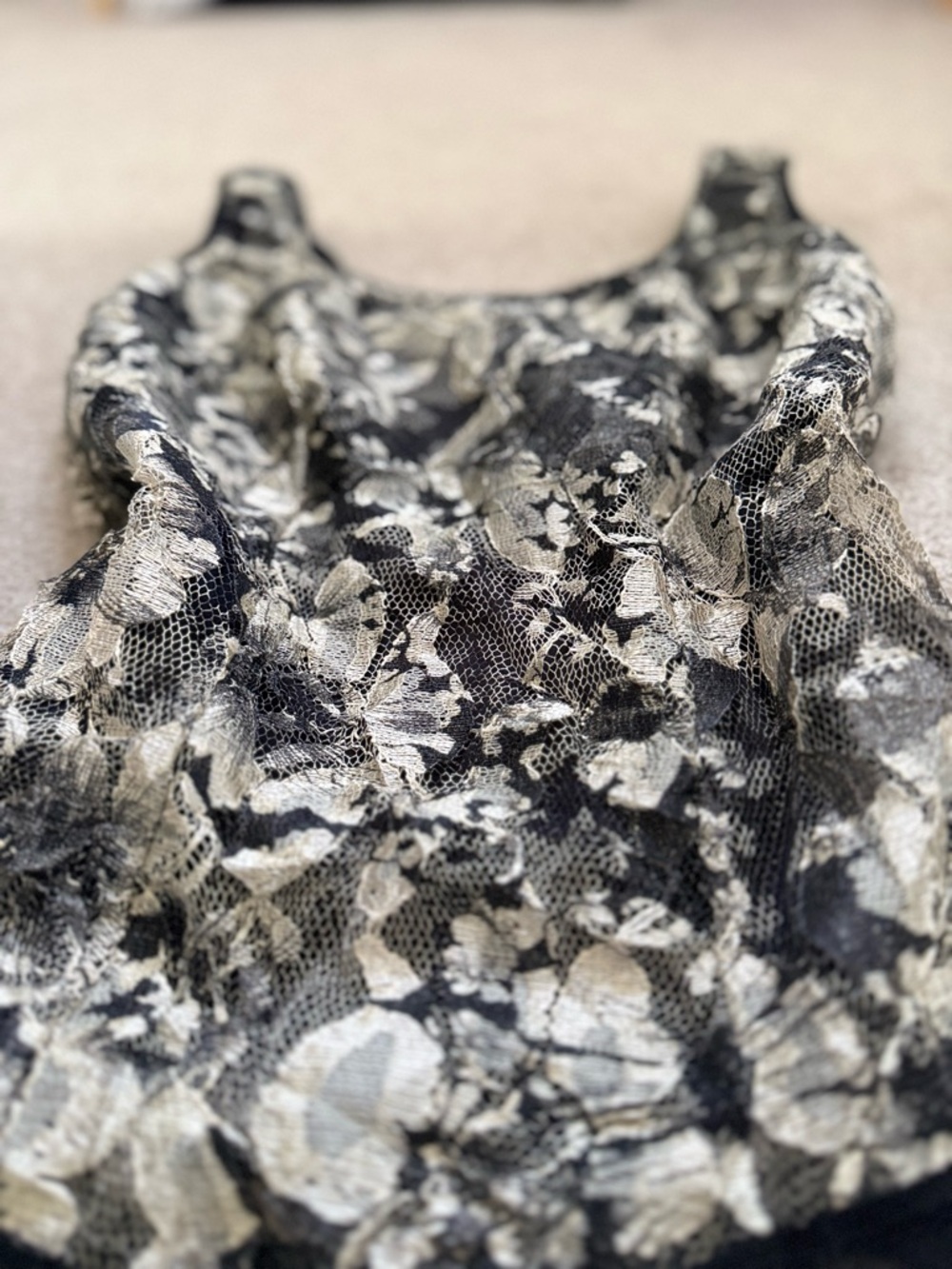 Y2K tank top whimsygoth emo Black and Cream Floral Lace Tank Top Ruffle details - Picture 7 of 9